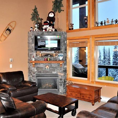 Large Dog Friendly Chalet With Private Hot Tub Villa Big White Ski Resort Exterior photo